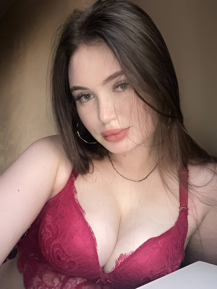 Софа привлекальеная девушка из Зарайск цена от 2500 руб