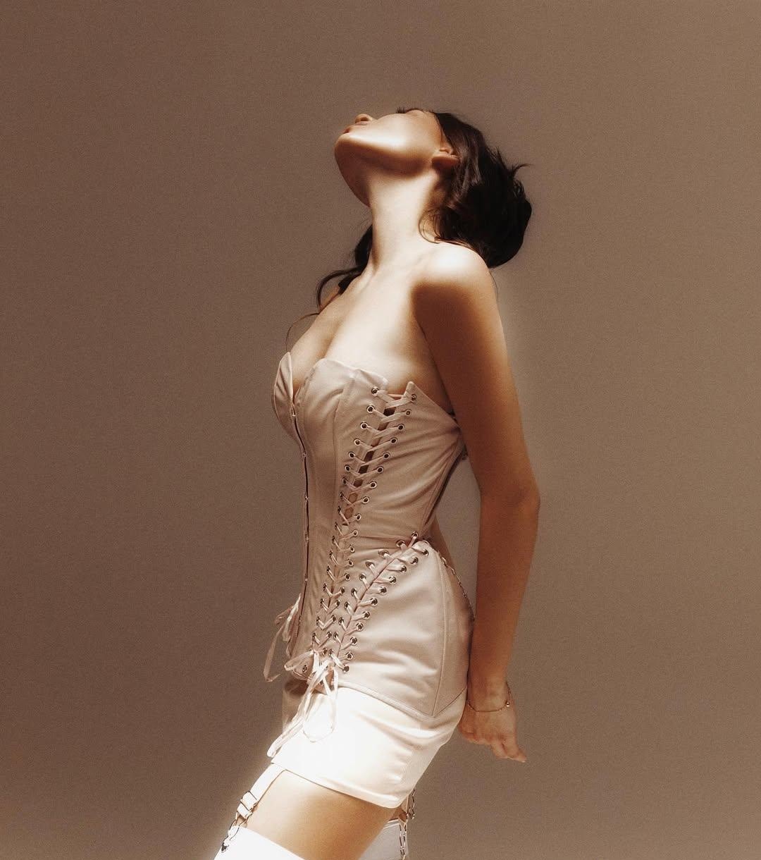 Рая привлекальеная девушка из Зарайск цена от 8000 руб