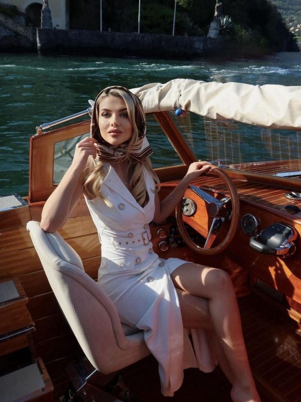 Яна привлекательная девушка из Зарайск цена от 10000 руб